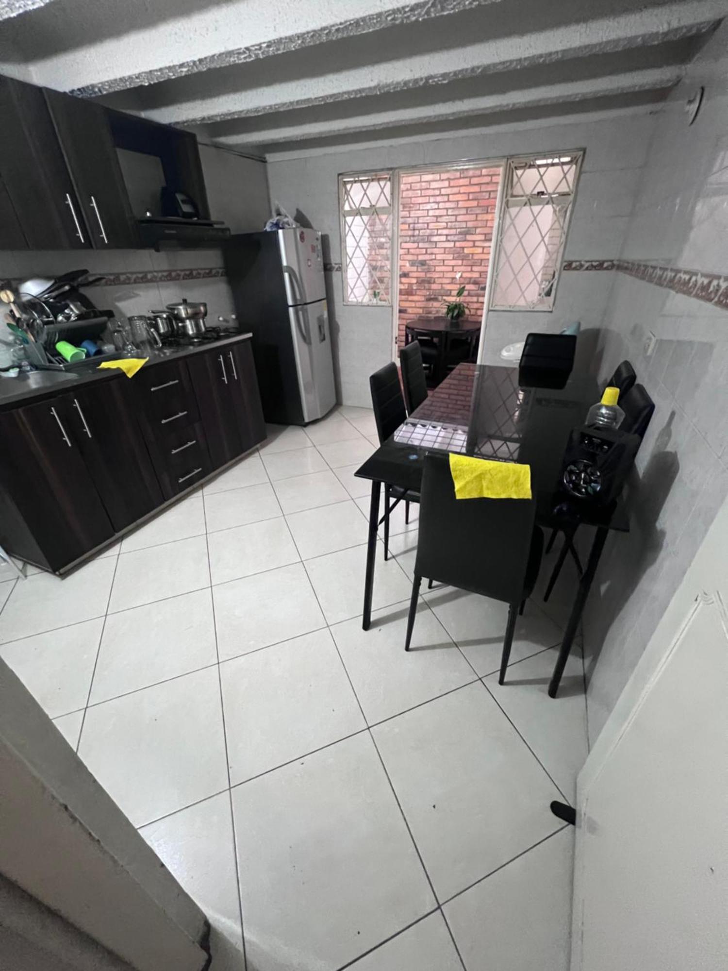 Hostal Villa Del Prado - Bogota — Fotos 1